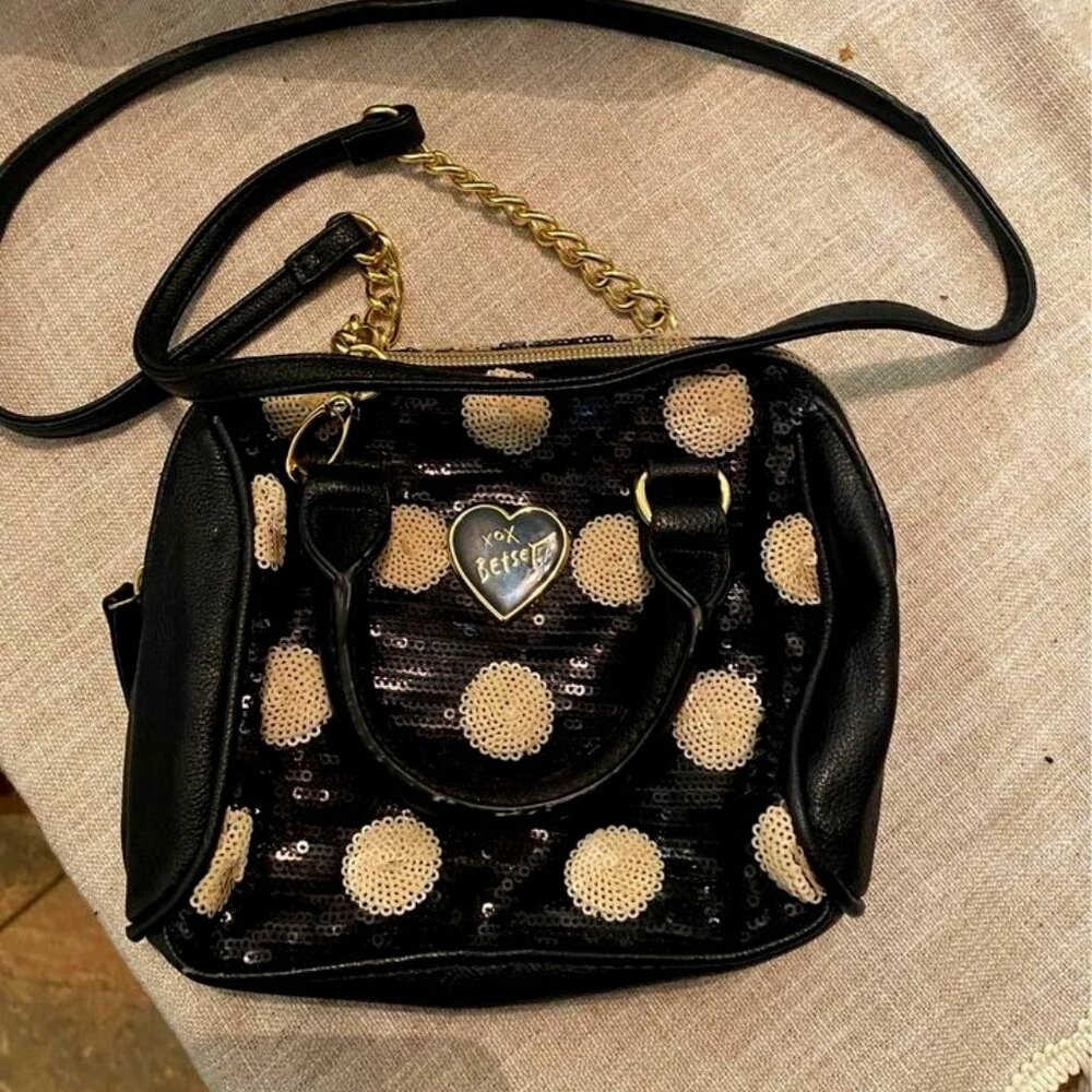 Small Girls Betsey Johnson Bag With Long Strap